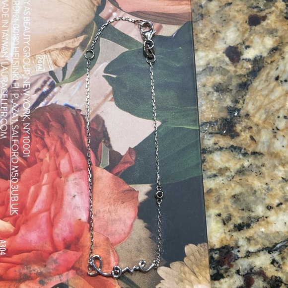 Dainty “Love” bracelet - Picture 9 of 12